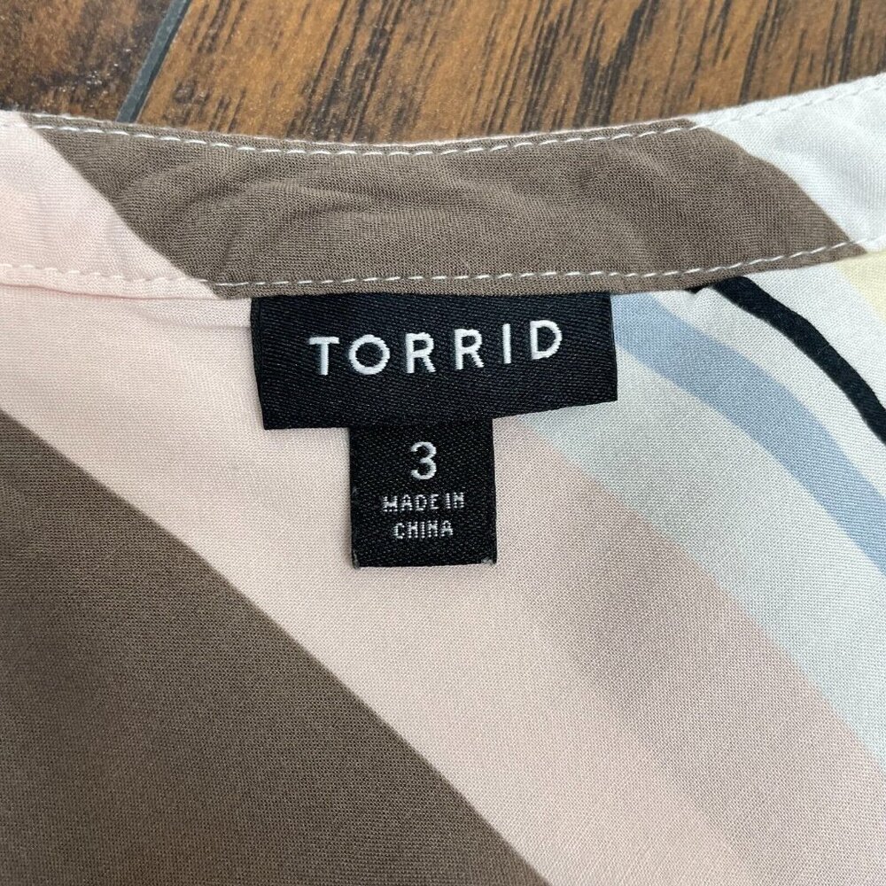Torrid Top 3X Striped Challis Blouse Button-Up Short‎ Sleeve Women's - Picture 12 of 13